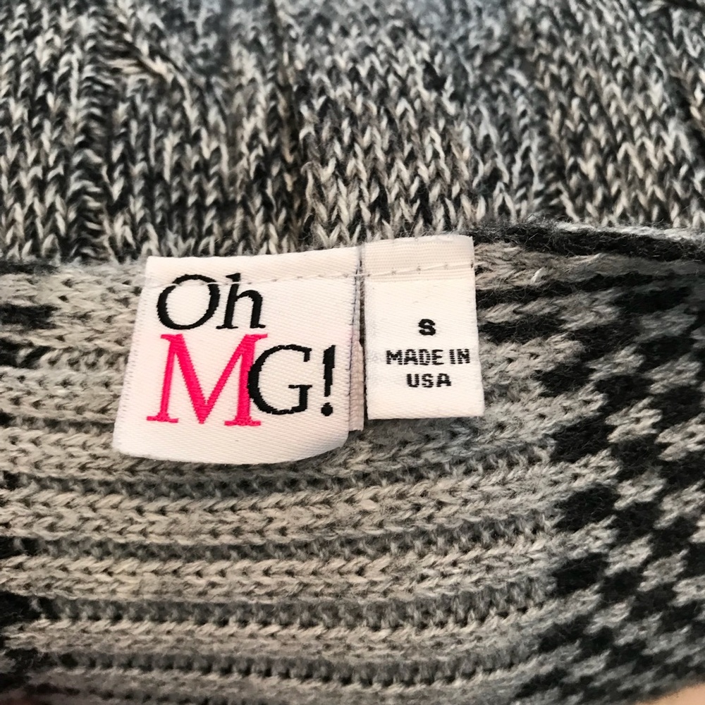 Patterned Fringe Sweater - Picture 5 of 5